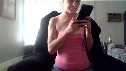 Snapshot of kinkykayla97 chatting on 4, 12, 2024 daddysprincess online show from 4, 12, 2024