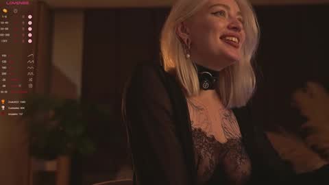 Snapshot of kinkylina_ chatting on 11, 12, 2024 kinkylina_ online show from 11, 12, 2024