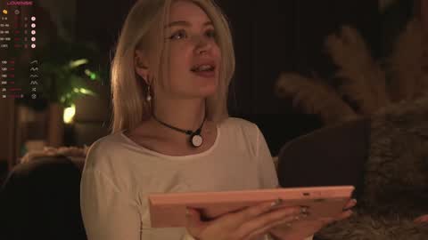 Snapshot of kinkylina_ chatting on 15, 12, 2024 kinkylina_ online show from 15, 12, 2024
