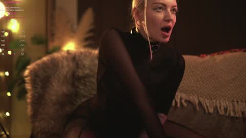Snapshot of kinkylina_ chatting on 1, 1, 2025 kinkylina_ online show from 1, 1, 2025