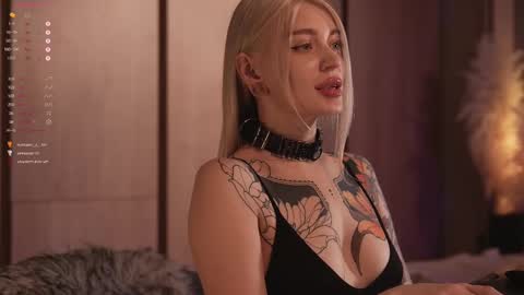 Snapshot of kinkylina_ chatting on 5, 3, 2025 kinkylina_ online show from 5, 3, 2025