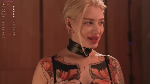 Snapshot of kinkylina_ chatting on 8, 3, 2025 kinkylina_ online show from 8, 3, 2025