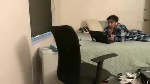 Snapshot of kinkyslutdee chatting on 15, 9, 2025 kinkyslutdee online show from 15, 9, 2025