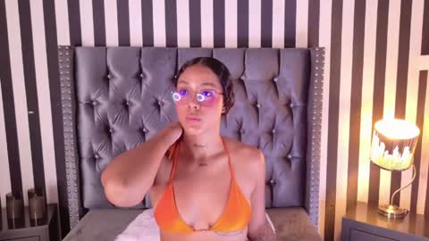  CALL ME KINSLEY  online show from 19, 5, 2026