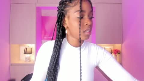 Snapshot of kiomarabaker chatting on 7, 10, 2025 M A R A online show from 7, 10, 2025