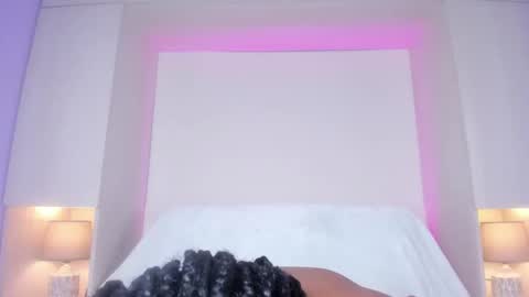 Snapshot of kiomarabaker chatting on 22, 10, 2025 M A R A online show from 22, 10, 2025