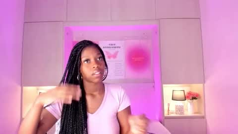 Snapshot of kiomarabaker chatting on 23, 10, 2025 M A R A online show from 23, 10, 2025