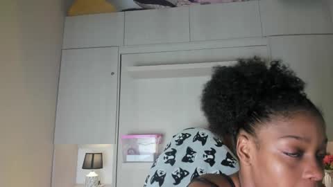 M A R A  online show from 3, 3, 2026