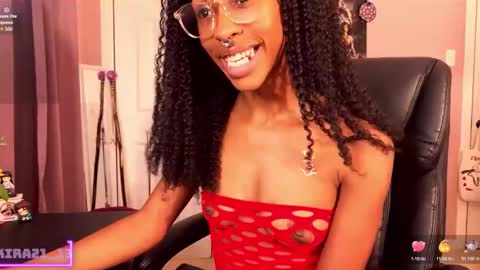 Snapshot of kira21_13 chatting on 18, 10, 2025 Kira21 13 online show from 18, 10, 2025