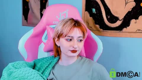 Snapshot of kira__cutie chatting on 12, 5, 2026 Kira online show from 12, 5, 2026