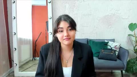 Snapshot of kira_foxy999 chatting on 15, 10, 2025 kira_foxy999 online show from 15, 10, 2025