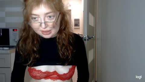 Snapshot of kira_foxy_ chatting on 6, 4, 2026 Kira online show from 6, 4, 2026