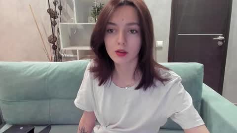 Snapshot of kira_kelly chatting on 25, 12, 2024 Kira GMT2 Mon 3-9 AM Tue 3-9 AM Wed 3-9 AM Sat 3-9 AM Sun 3-9 AM. online show from 25, 12, 2024
