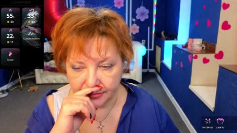 Kira Kennet online show from 8, 4, 2026