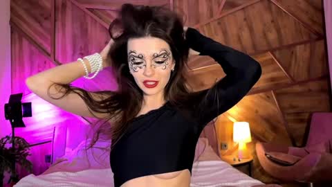 Kira and friends online show from 4, 1, 2025