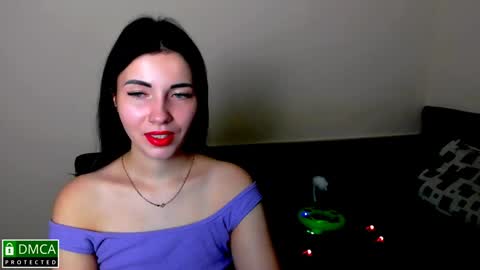 Snapshot of kira_moon_1 chatting on 6, 12, 2024 Kira online show from 6, 12, 2024