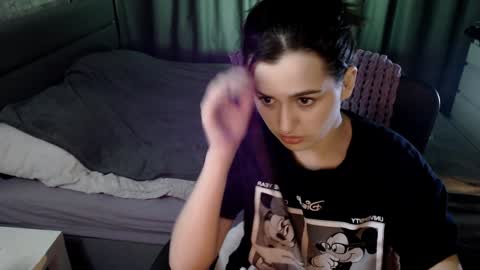 Snapshot of kira_yammy chatting on 31, 12, 2024 Kira  follow me  online show from 31, 12, 2024