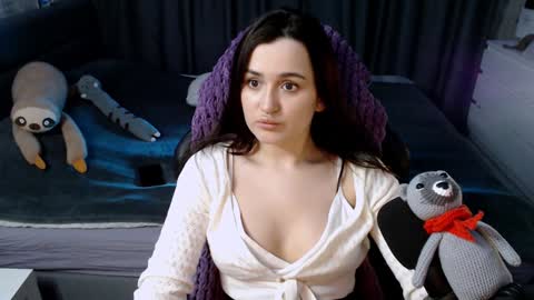 Snapshot of kira_yammy chatting on 8, 1, 2025 Kira  follow me  online show from 8, 1, 2025