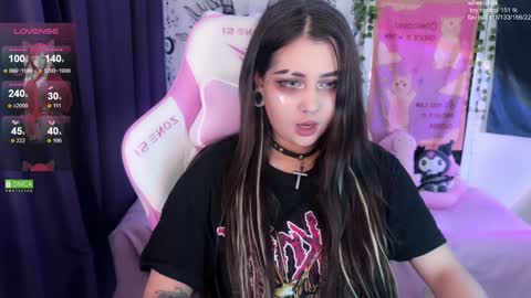 kira_yung online show from 8, 1, 2025