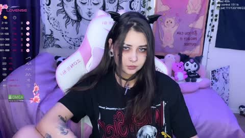 kira_yung online show from 21, 1, 2025