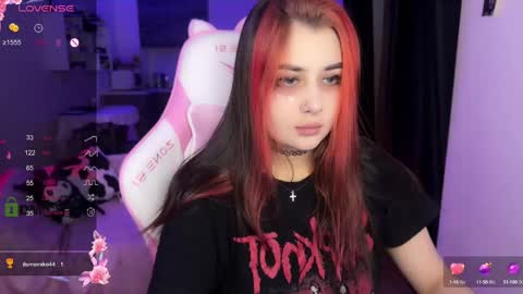 kira_yung online show from 20, 2, 2025