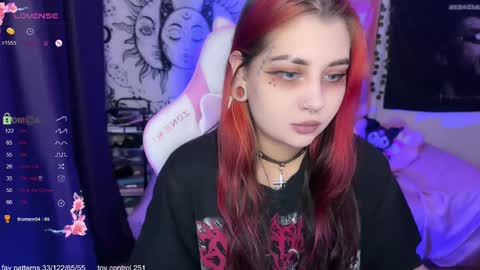 kira_yung online show from 8, 3, 2025