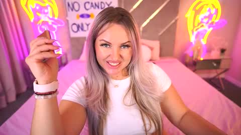 Kira online show from 4, 11, 2025