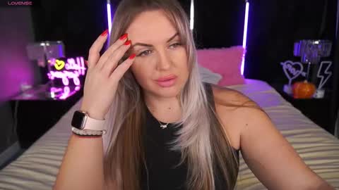 Kira online show from 17, 11, 2025