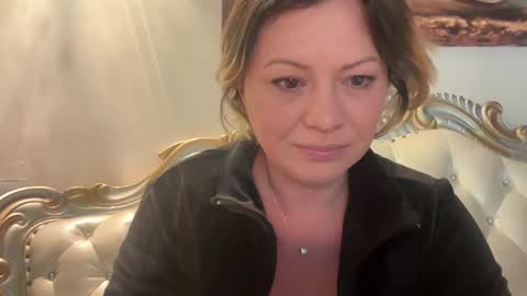 KiraDivine online show from 9, 1, 2026