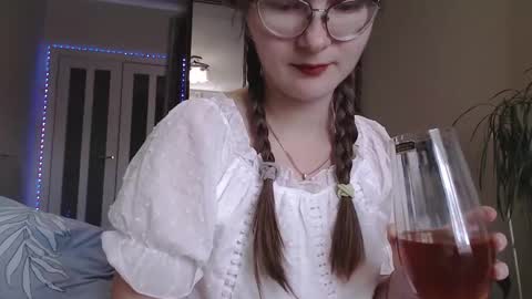 KiraGoldens online show from 30, 9, 2025