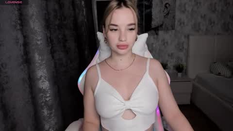 kirakrox online show from 18, 10, 2025