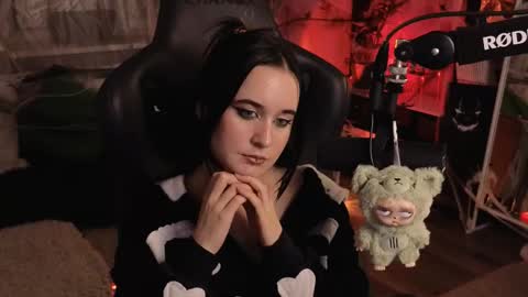 Snapshot of kiralilime chatting on 2, 11, 2025 Kira online show from 2, 11, 2025