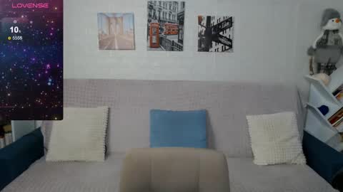 kiramartins cat online show from 28, 12, 2024