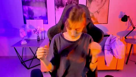 Snapshot of kiramontoyaa chatting on 27, 2, 2025 Kira online show from 27, 2, 2025