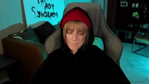 Snapshot of kiramontoyaa chatting on 1, 11, 2025 Kira online show from 1, 11, 2025