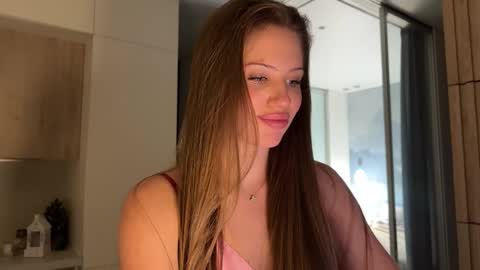 Snapshot of kiramystery chatting on 17, 3, 2026 Kira online show from 17, 3, 2026