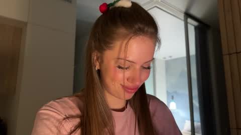 Snapshot of kiramystery chatting on 18, 3, 2026 Kira online show from 18, 3, 2026