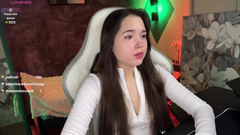 Kira online show from 4, 2, 2025