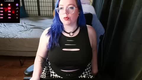 Snapshot of kiraspitqueen chatting on 17, 1, 2025 KiraSpitQueen online show from 17, 1, 2025
