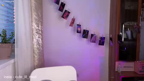 Snapshot of kiraturner chatting on 4, 12, 2025 Kira cute online show from 4, 12, 2025