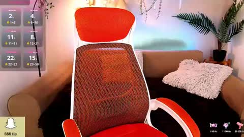 kiraxmoon online show from 7, 3, 2025