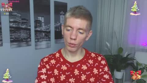 Snapshot of kireev_ chatting on 4, 12, 2024 online show from 4, 12, 2024