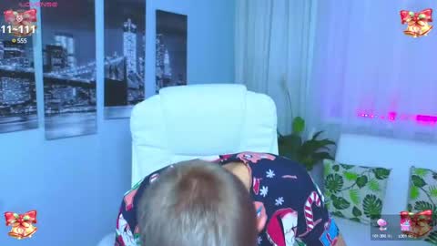 Snapshot of kireev_ chatting on 6, 12, 2024 online show from 6, 12, 2024