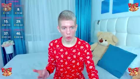 Snapshot of kireev_ chatting on 7, 12, 2024 online show from 7, 12, 2024