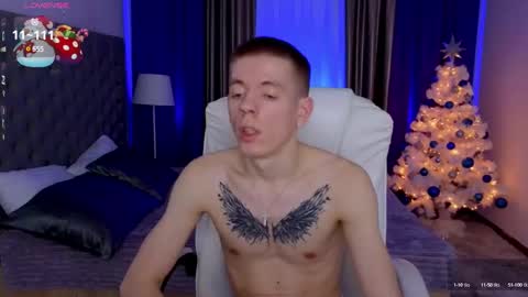 Snapshot of kireev_ chatting on 22, 12, 2024 online show from 22, 12, 2024