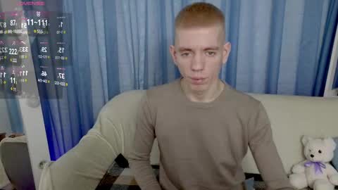 Snapshot of kireev_ chatting on 10, 1, 2025 online show from 10, 1, 2025