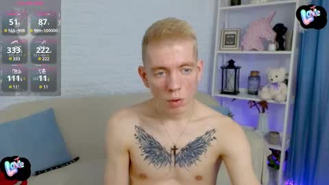 Snapshot of kireev_ chatting on 18, 1, 2025 online show from 18, 1, 2025