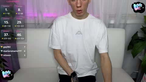 Snapshot of kireev_ chatting on 30, 1, 2025 online show from 30, 1, 2025