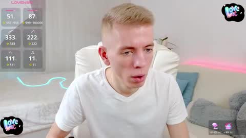 Snapshot of kireev_ chatting on 3, 2, 2025 online show from 3, 2, 2025