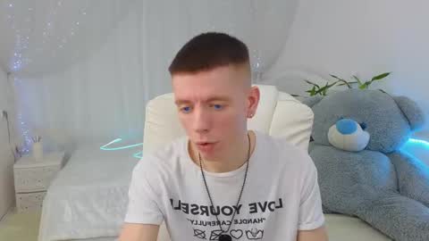 Snapshot of kireev_ chatting on 7, 3, 2025 online show from 7, 3, 2025